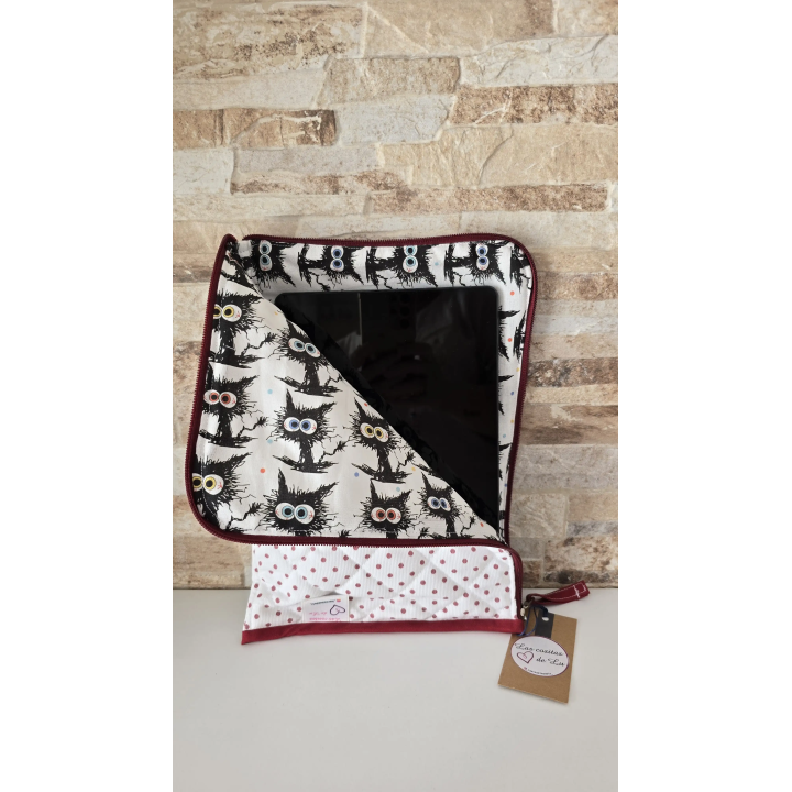 Funda Tablet lunares