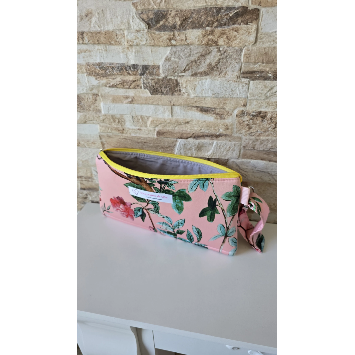 Bolso de mano floral
