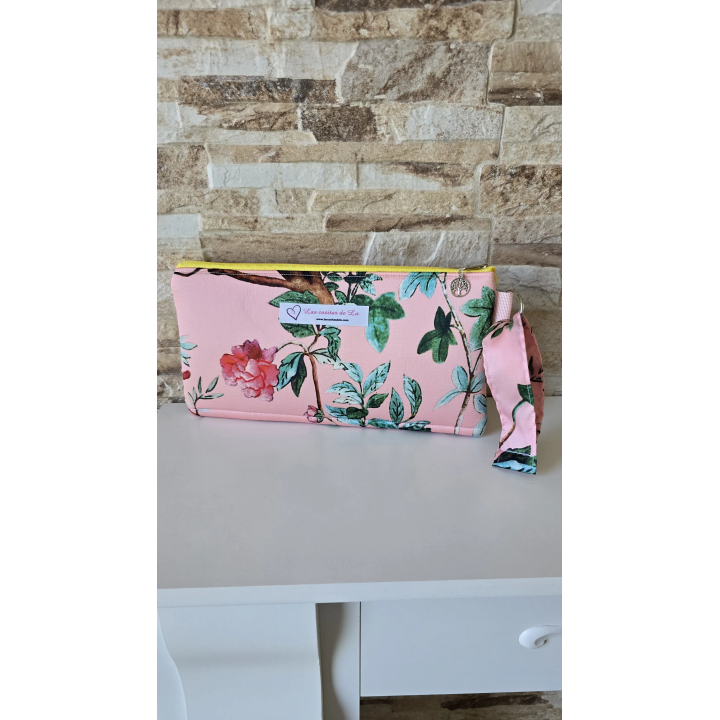 Bolso de mano floral