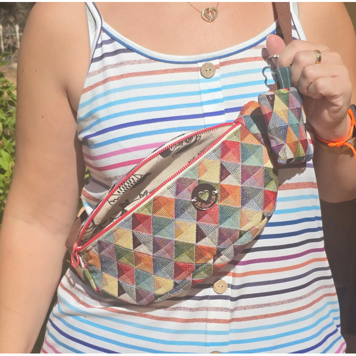 Riñonera Geométrica Multicolor + monedero